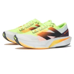 Hombre New Balance FuelCell Rebel v4 zapatillas de running - SS24