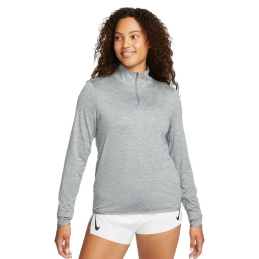 Mujer Nike Dri-FIT Swift Element UV para mujer Media cremallera camiseta - FA23
