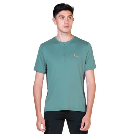 Hombre RonHill Tech media cremallera T-Shirt - SS25